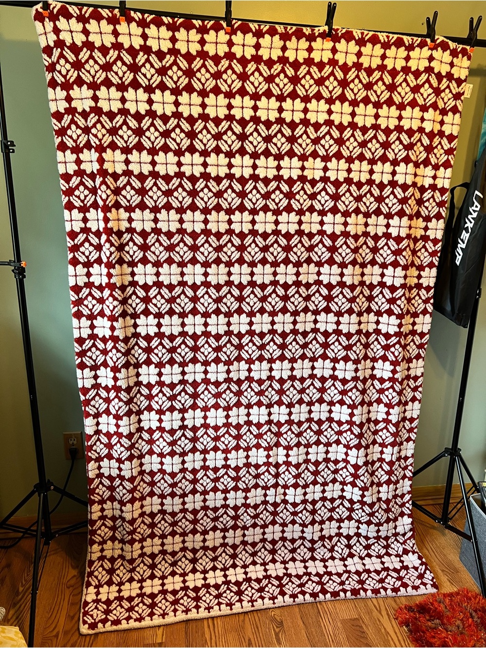 Vera Bradley Red & White Holiday Sherpa Throw Blanket